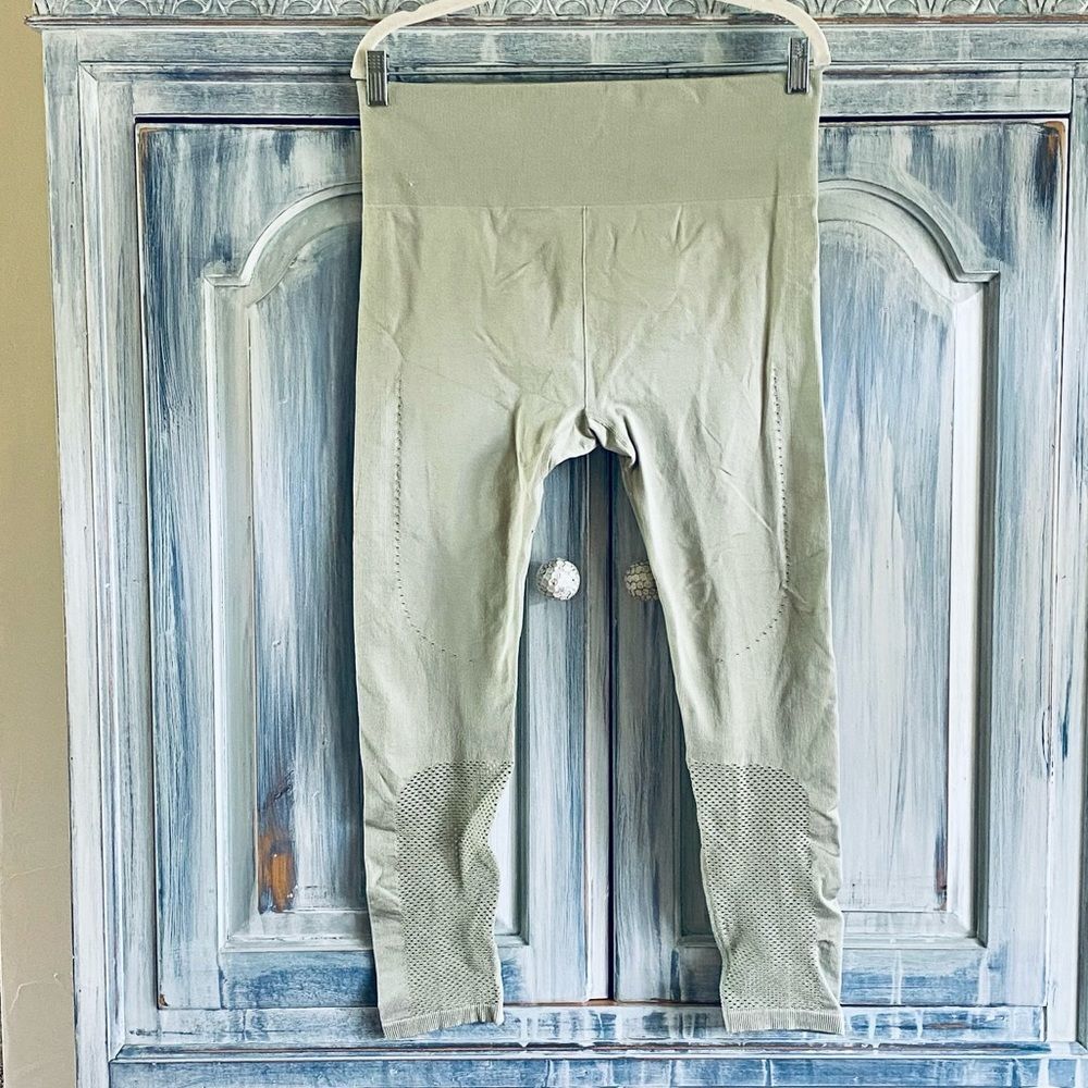 Joy Lab High Waisted Mint Green Leggings